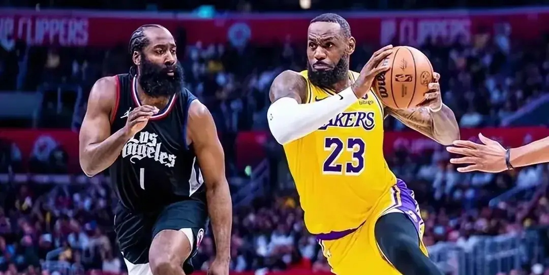 包含NBA西部强强对决：湖人力克快船保持不败的词条