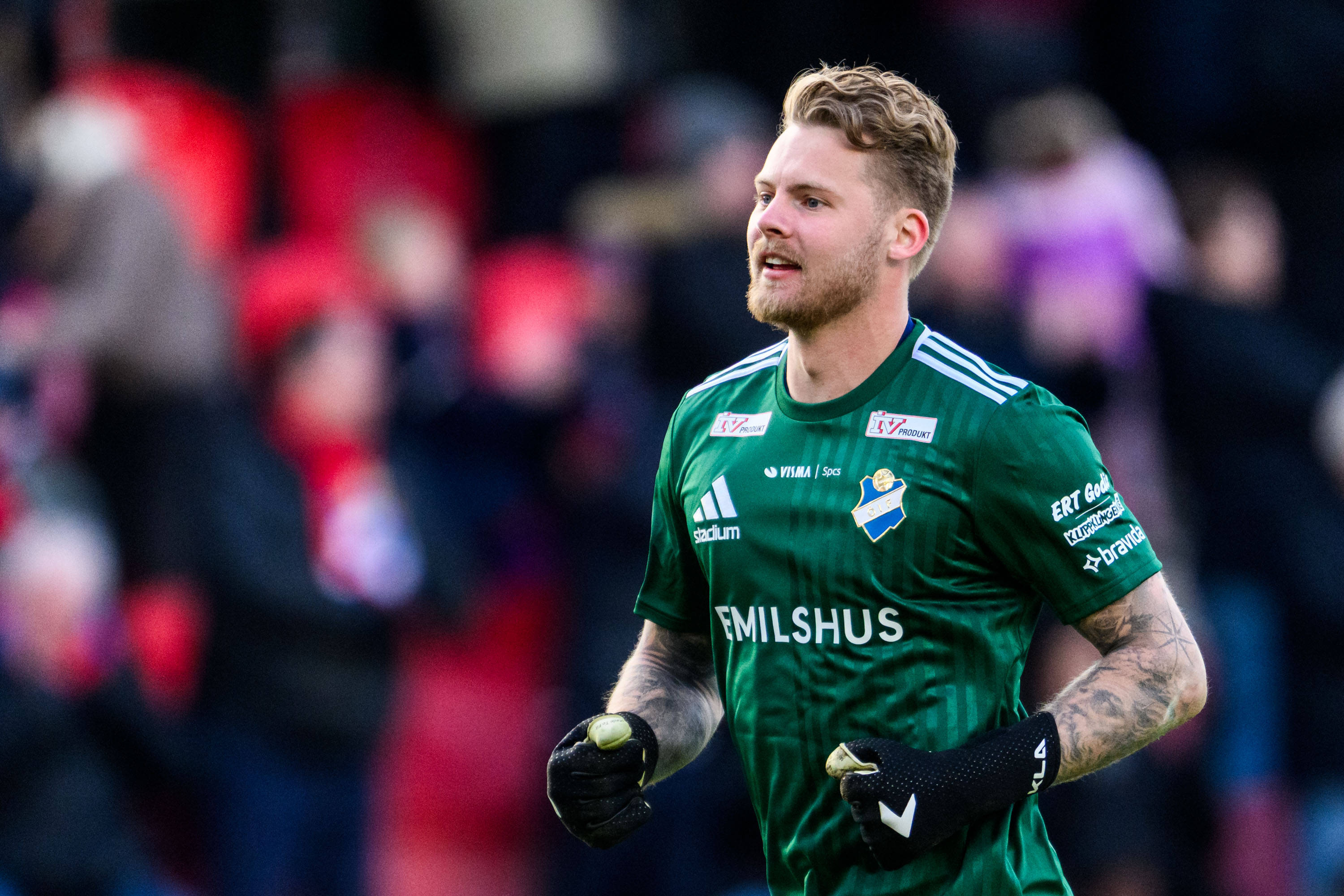 爱游戏大厅-比利时队成功晋级下一轮比赛，欧预赛精彩继续