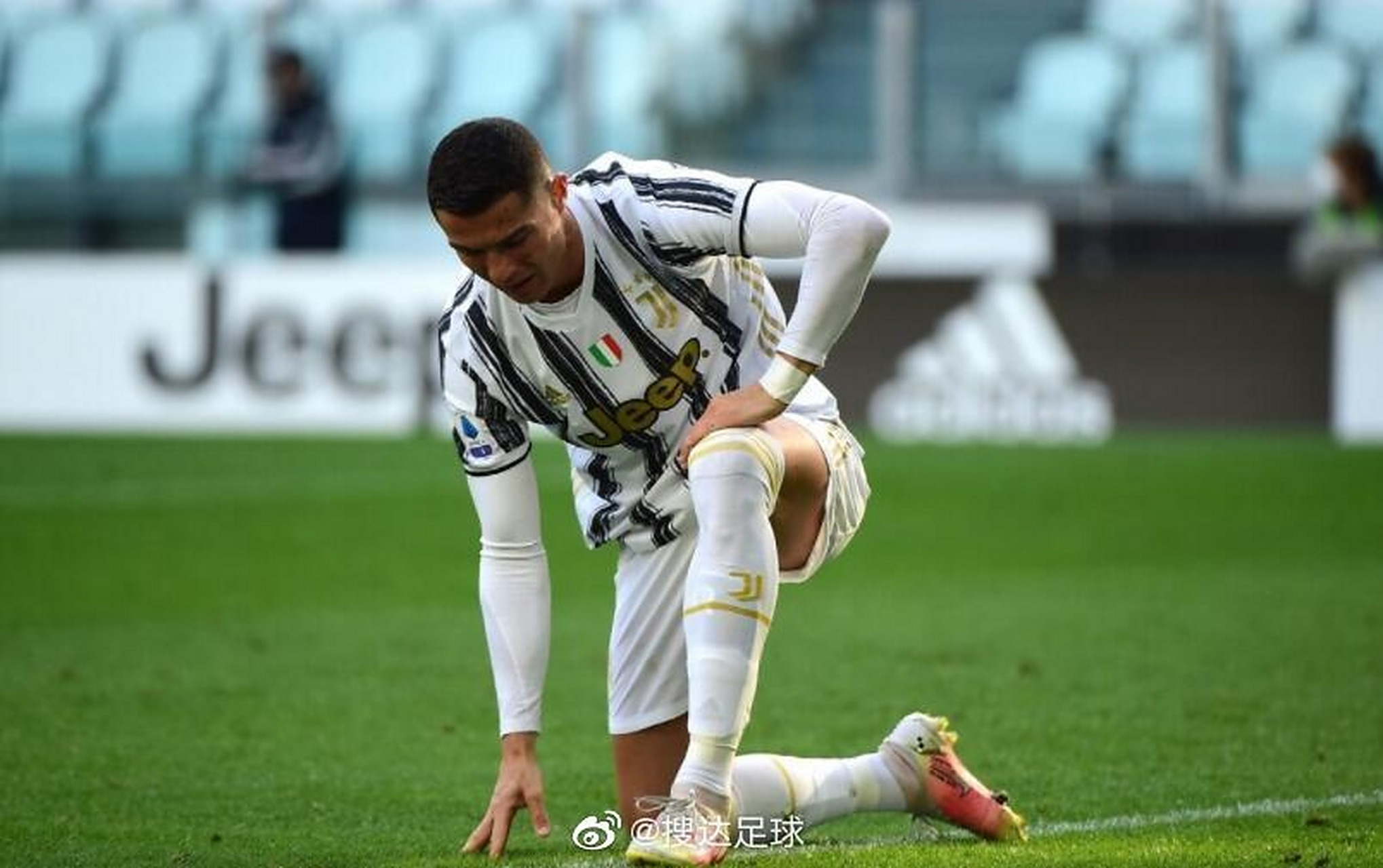 爱游戏官方入口-那不勒斯防线失准，惨遭维罗纳逆袭