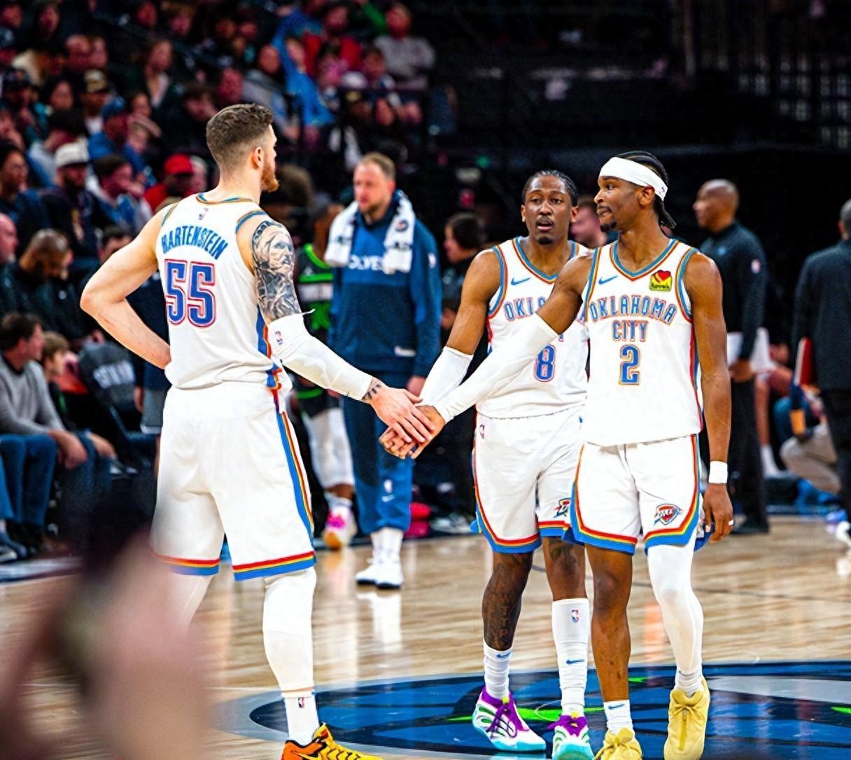 快船主场擒勇士,取得三连胜 快船主场擒勇士,取得三连胜