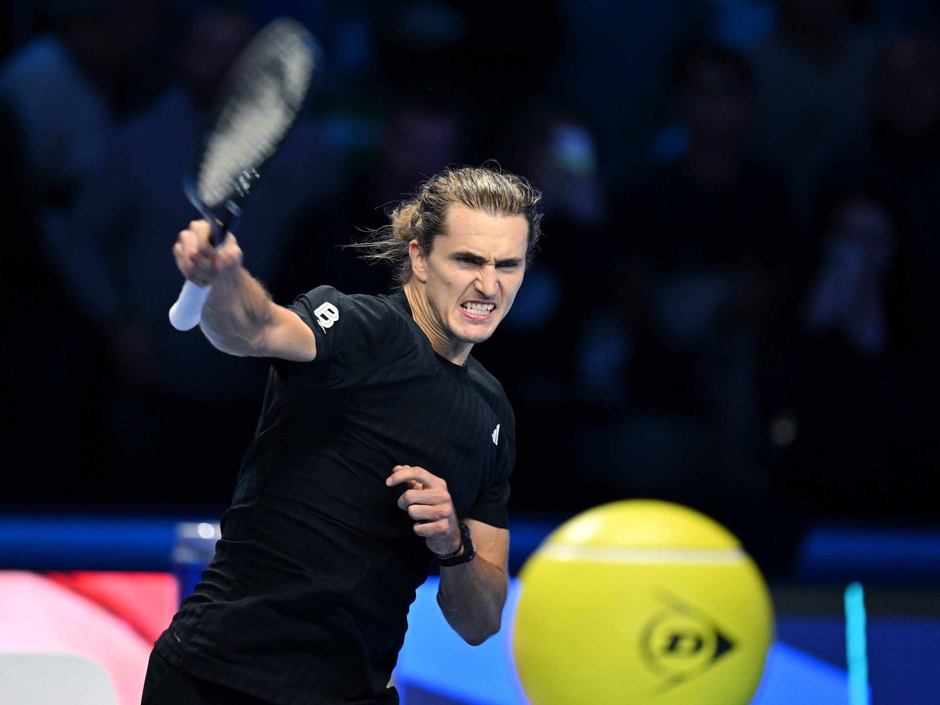 关于英国网球队翻盘德国网球队,兹维列夫打破历史纪录的信息 关于英国网球队翻盘德国网球队,兹维列夫打破历史纪录的信息